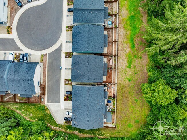 Building Photo - 4129 N Cyn Cir
