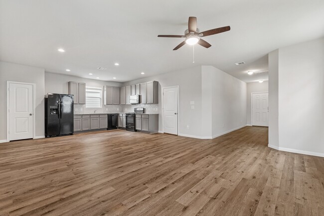 Building Photo - 2519 Moapa Dr