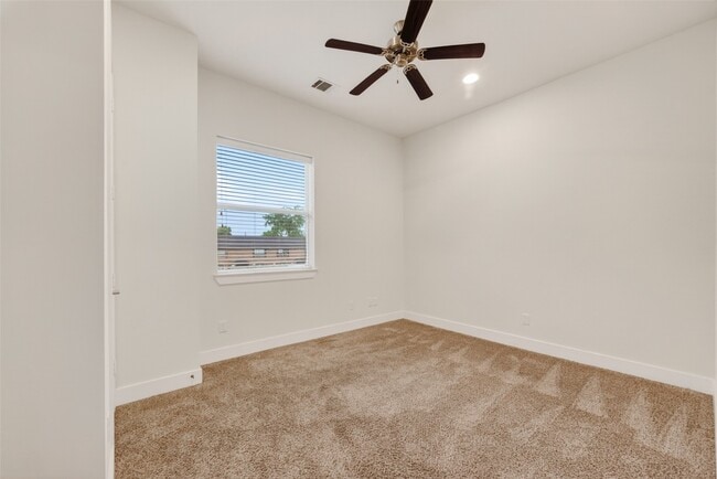 Building Photo - 1202 Cedarpost Tree Springs Pl