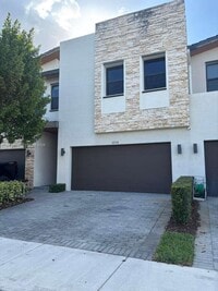 Building Photo - 8058 NW 105th Ct