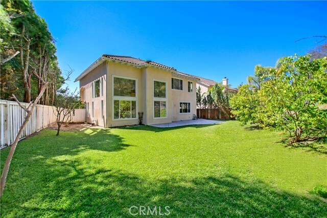 Building Photo - 920 Rio Lindo