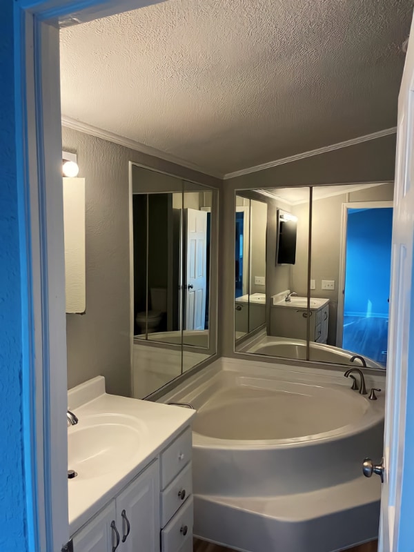 Building Photo - 110 N Michigan St