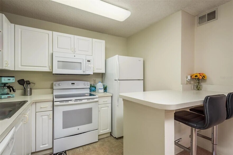 Building Photo - 4107 Chatham Oak Ct