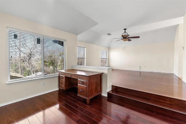 Building Photo - 1113 Larkspur Dr