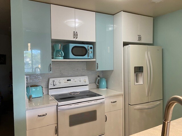 EURO Kitchen NEW! - 5601 Bentgrass Dr