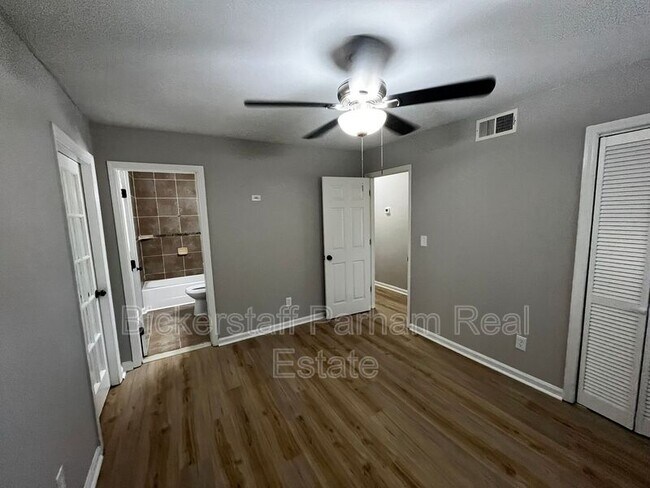 Building Photo - 3836 Arrel Dr