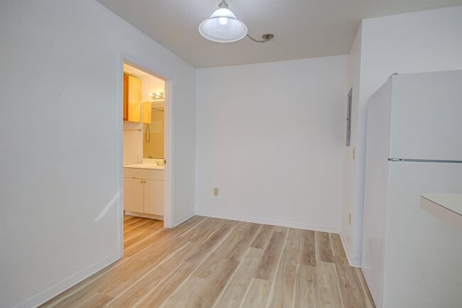 Building Photo - 15205 Harbour Vista Cir