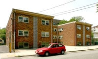 Building Photo - Professional Management, Modern, Large Apt and Heat/HW