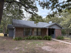 Building Photo - 489 Northwood Cir