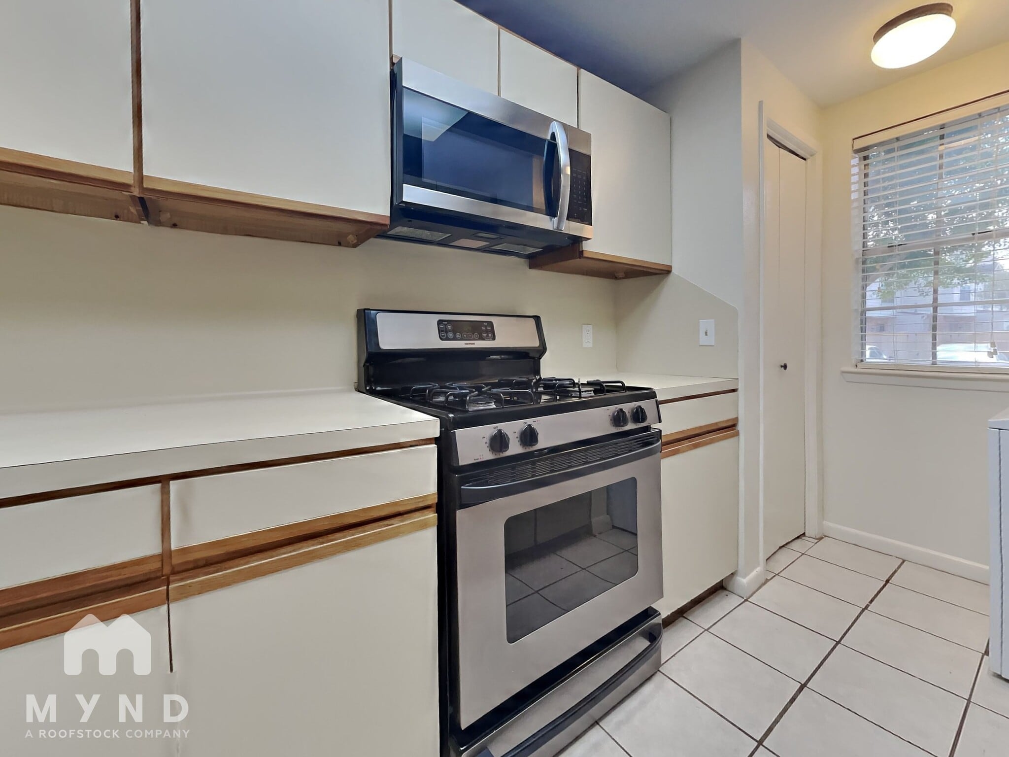 Building Photo - 2808 Grants Lake Blvd