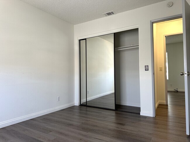 Building Photo - 14734 Santa Fe Trl