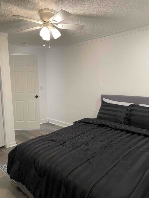 Building Photo - 1523 12th Ave N