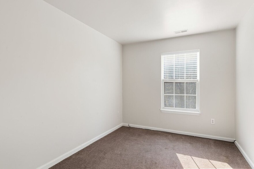 Building Photo - 3507 Corn Stream Rd