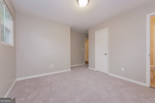Building Photo - 6690 Vesta Brook Dr