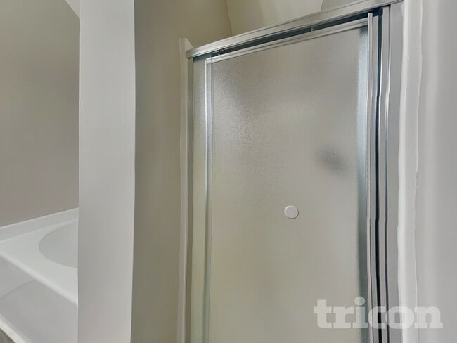 Building Photo - 155 Braxton Ln E