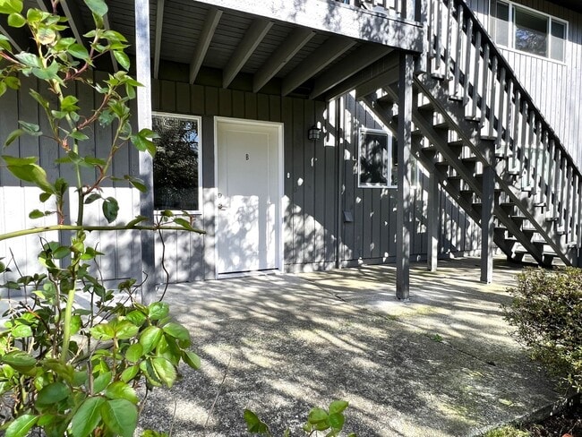 Building Photo - 4721 43rd Ave S