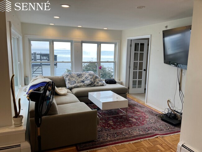 Building Photo - 71 Grovers Ave