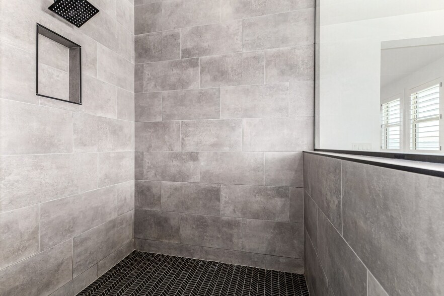 Building Photo - 20954 E Mayberry Rd