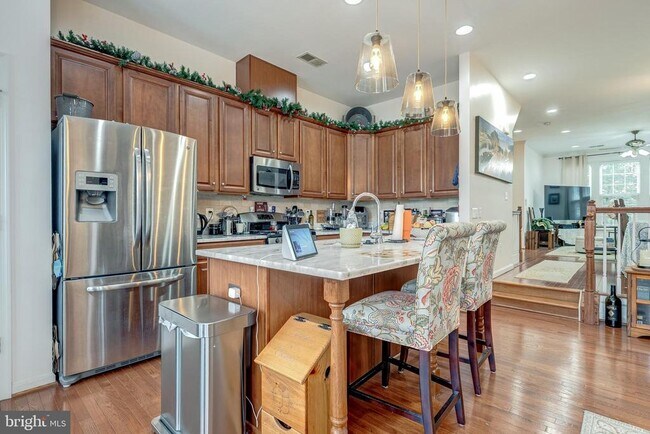 Building Photo - 22644 Amberjack Square