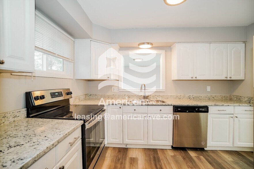 Building Photo - 1704 Georgia Ave