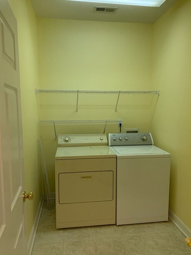 Building Photo - Spacious 3 Bedroom Condo in Carolina Forest