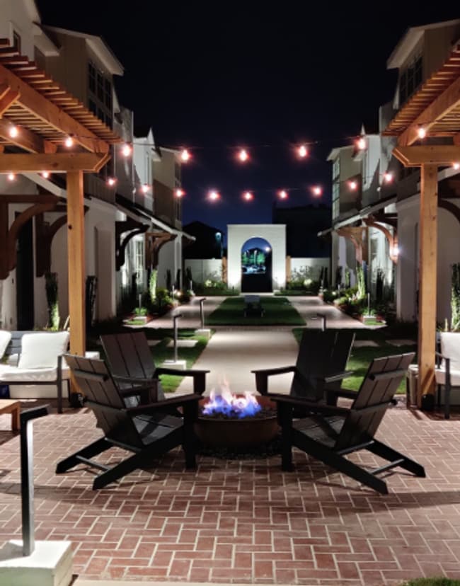 Building Photo - FOR RENT in SUGAR MILL POND!