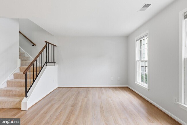 Building Photo - 8013 Dayspring Ct