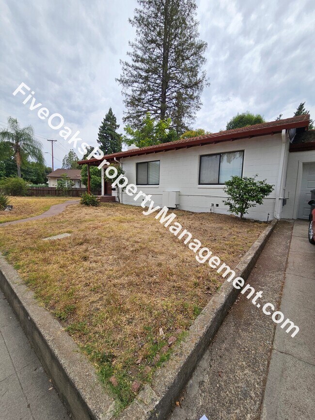 Building Photo - 252 Folsom Rd