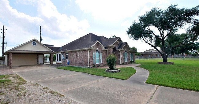 Building Photo - 13203 Weiman Rd