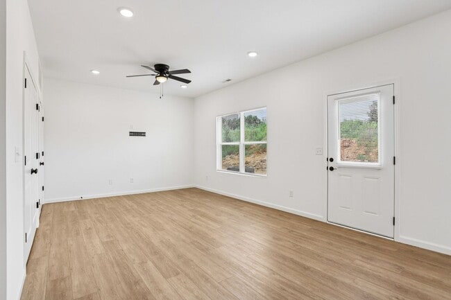 Building Photo - 41 Santo Domingo Dr
