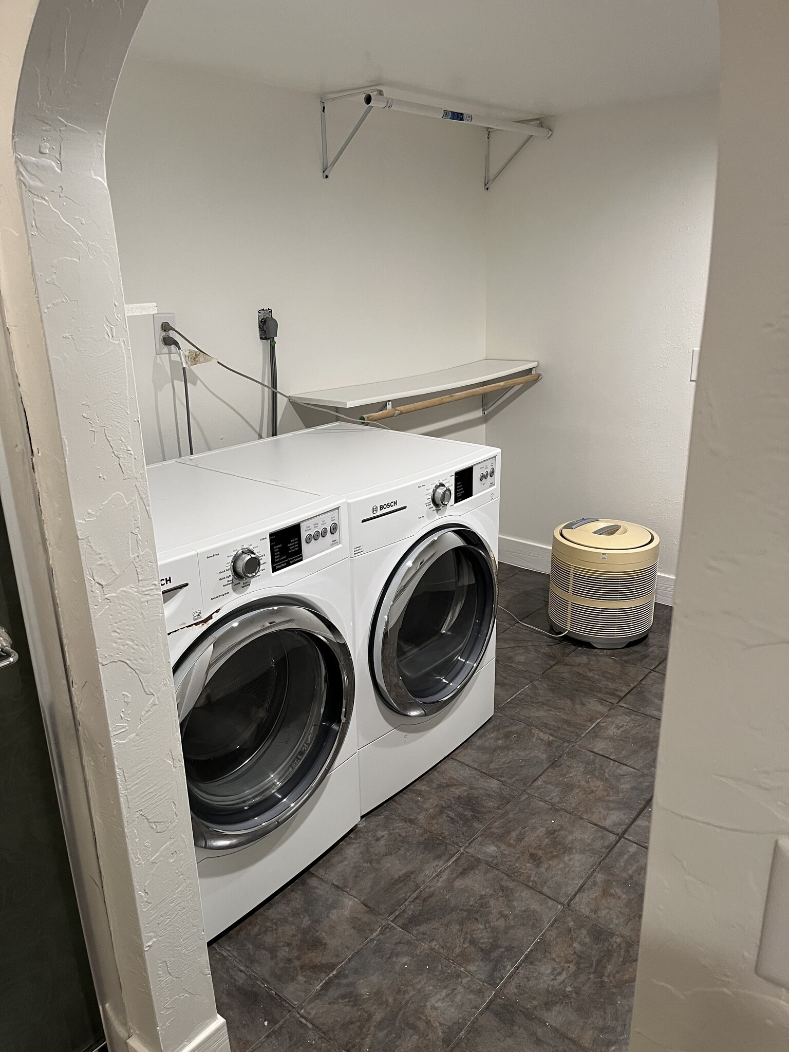 Basement Laundry - 210 Lox Ct