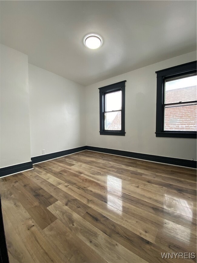 Building Photo - 111 N Ogden St