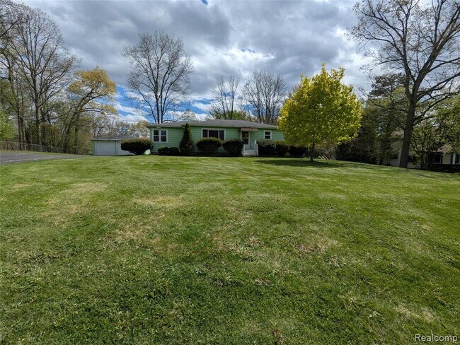 Building Photo - 6305 Waldon Rd
