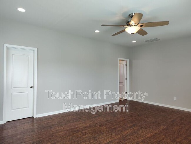 Building Photo - 8611 Burnside Ln