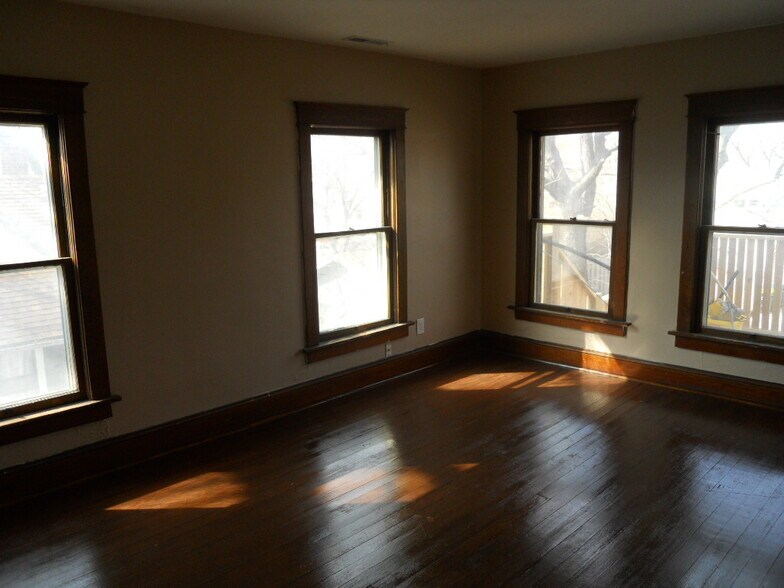 Building Photo - 831 Tennessee St