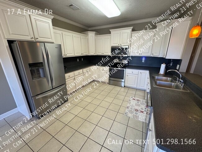 Building Photo - 17 Emma Dr