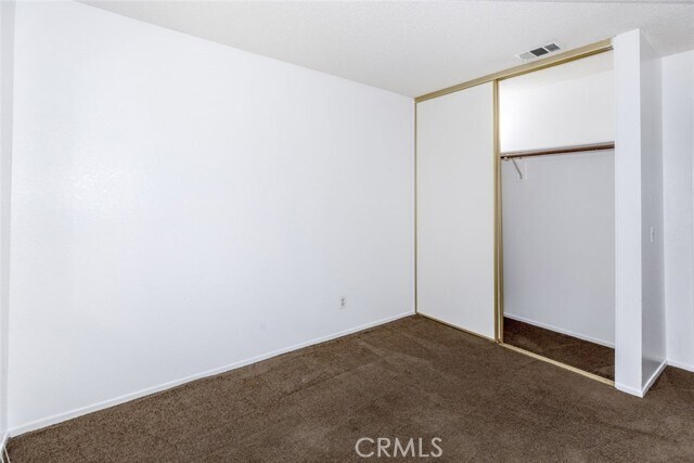 Building Photo - 43111 Weyand Ct