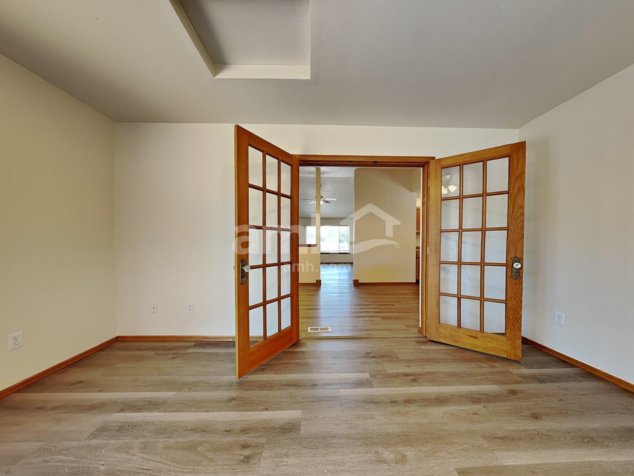 Building Photo - 414 Orting Ave NW