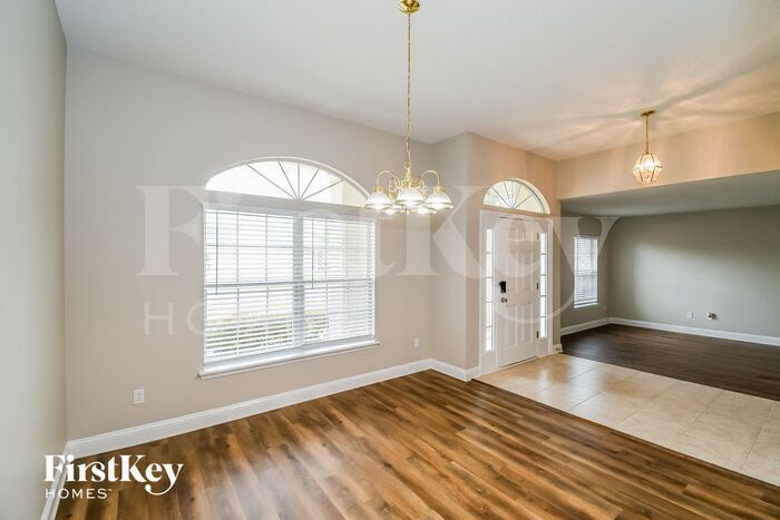 Building Photo - 10804 Stanton Hills Dr E