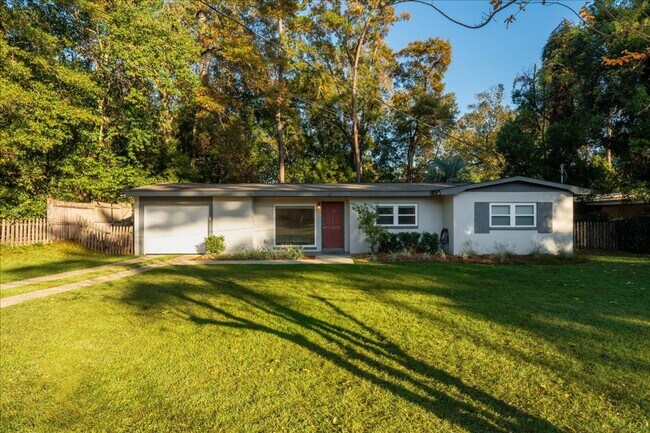 Building Photo - 3 Bed / 2 Bath in Levy Park