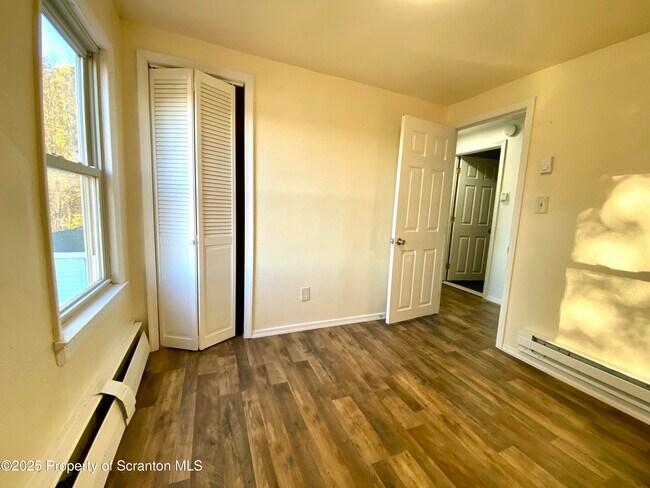 Building Photo - 35 Owego St