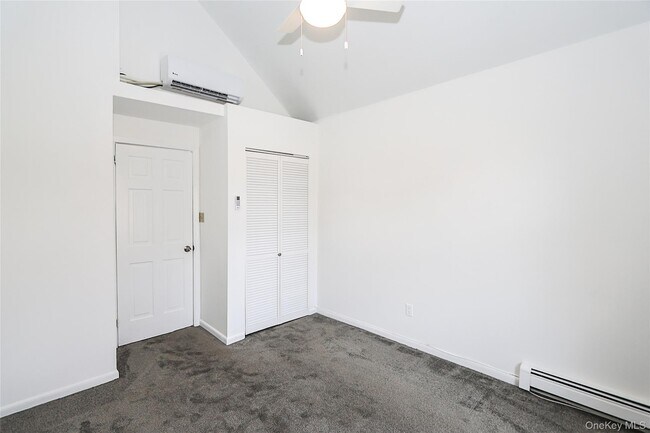 Building Photo - 75 Maxwell Ave