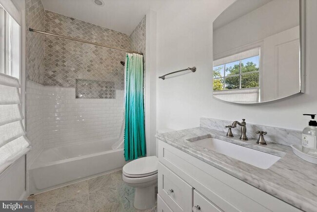 Building Photo - 4917 Bayard Blvd