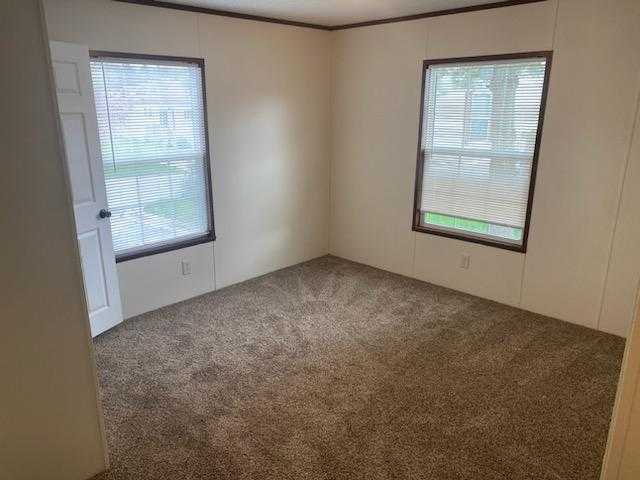 Building Photo - 15562 Pine Ridge Dr