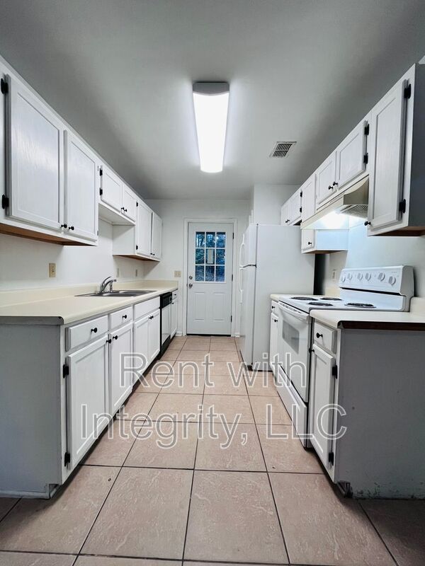 Building Photo - 1285 Rumba Ln