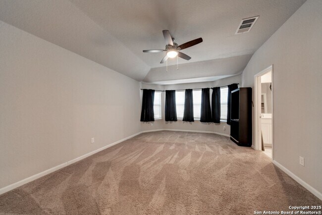 Building Photo - 4 Bedroom/3 Bath Remington Ranch Subdivision