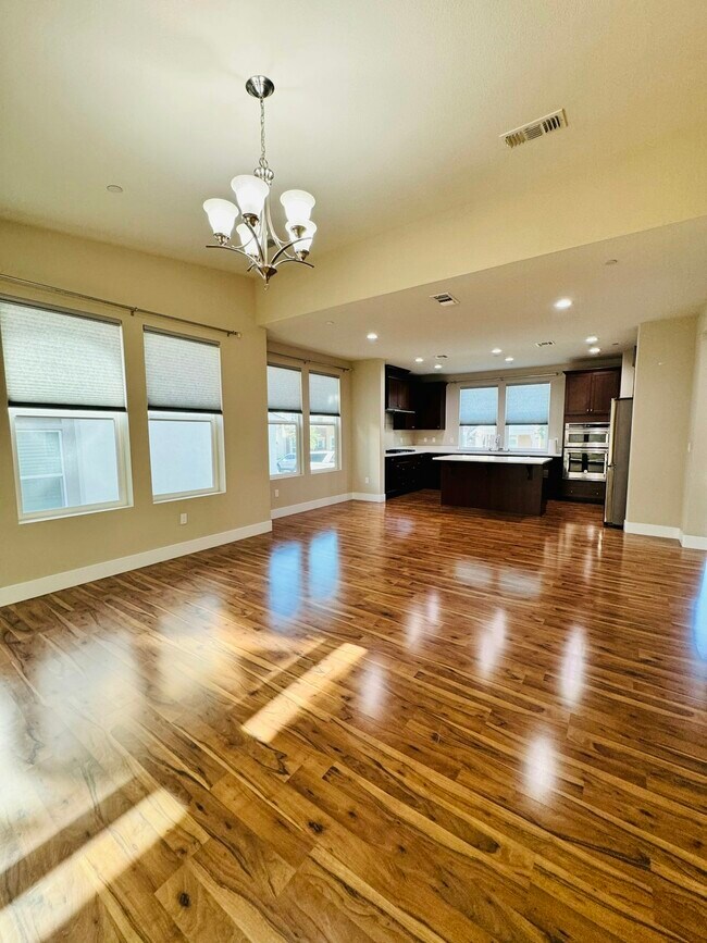 Building Photo - 4285 Trolan Ln