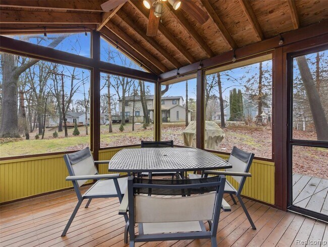 Building Photo - 4495 Maybee Rd