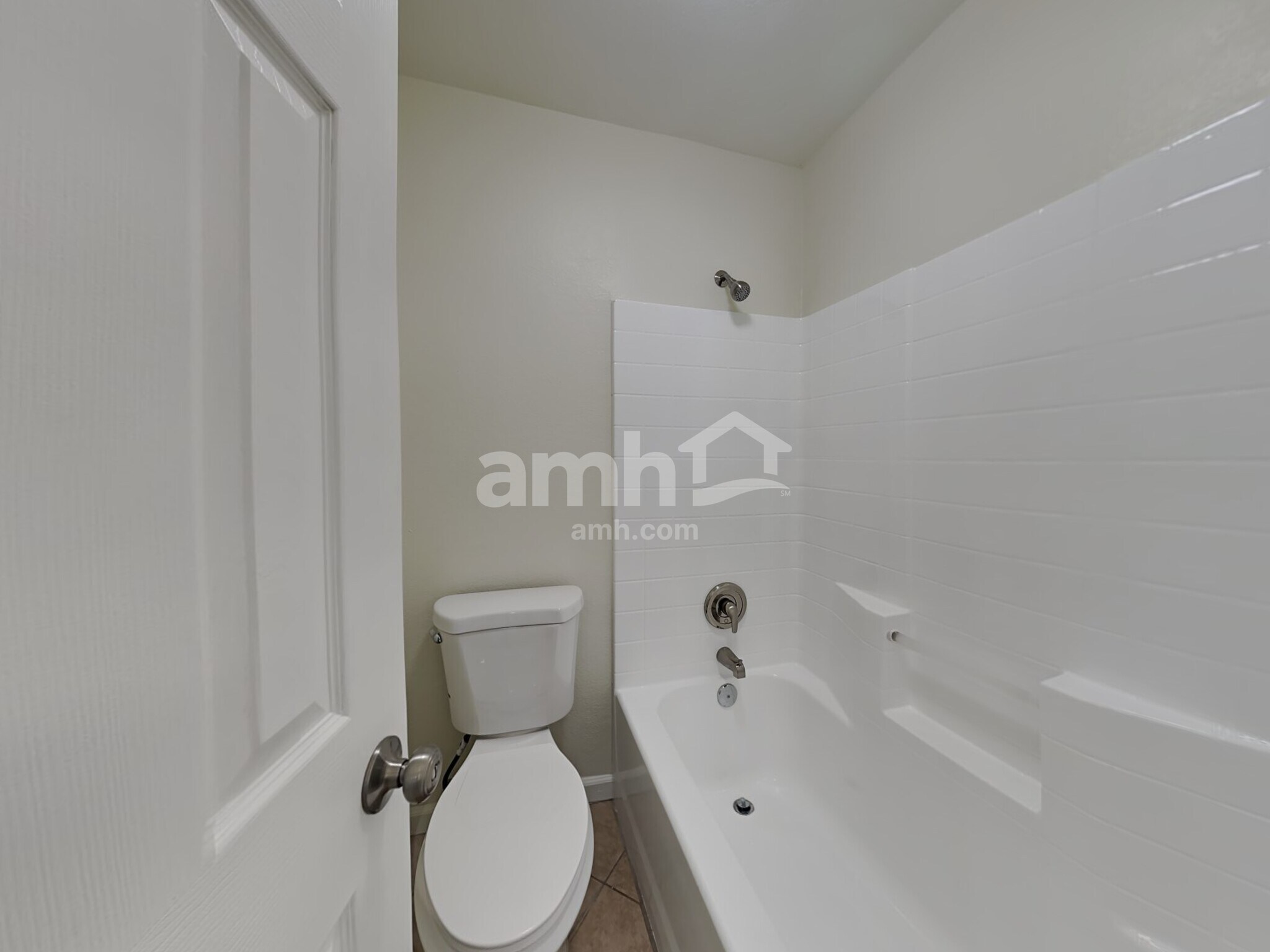 Building Photo - 7900 Mountain Point Ave