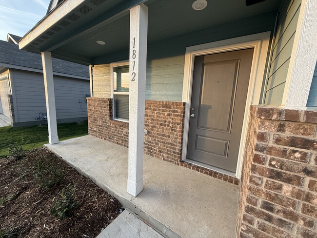 Building Photo - 1812 Ashland St